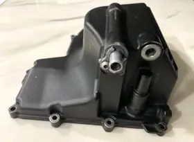 2a000264 Aprilia 2016 Rsv4 Rr Oil Pan Sump Engine Belly Cover Lower Motor Oem 17-20