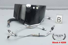 Harley-davidson 62492-01a 2016 Softail Gloss Black Oil Tank Cannister Chrome Line Kit