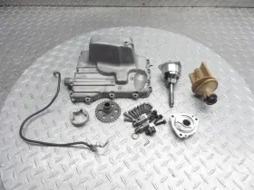 16160-1229 Kawasaki 2000 96-03 Zx7r Zx750 Oil Pan Sump Pump Engine Belly Cover Lower Motor