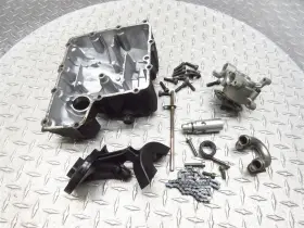 5vx-15100-01-00 Yamaha 2004 04-09 Fz6 Fz6r Fz6rc Oil Pan Engine Bottom Cover Lower Crank Case
