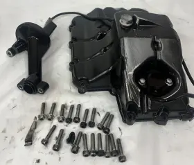 B56-13400-10-00 Yamaha 2014 - 2020 Fj09 Fz09 Mt09 Xsr900 Oem Oil Pan With Pickup Tube And Bolts